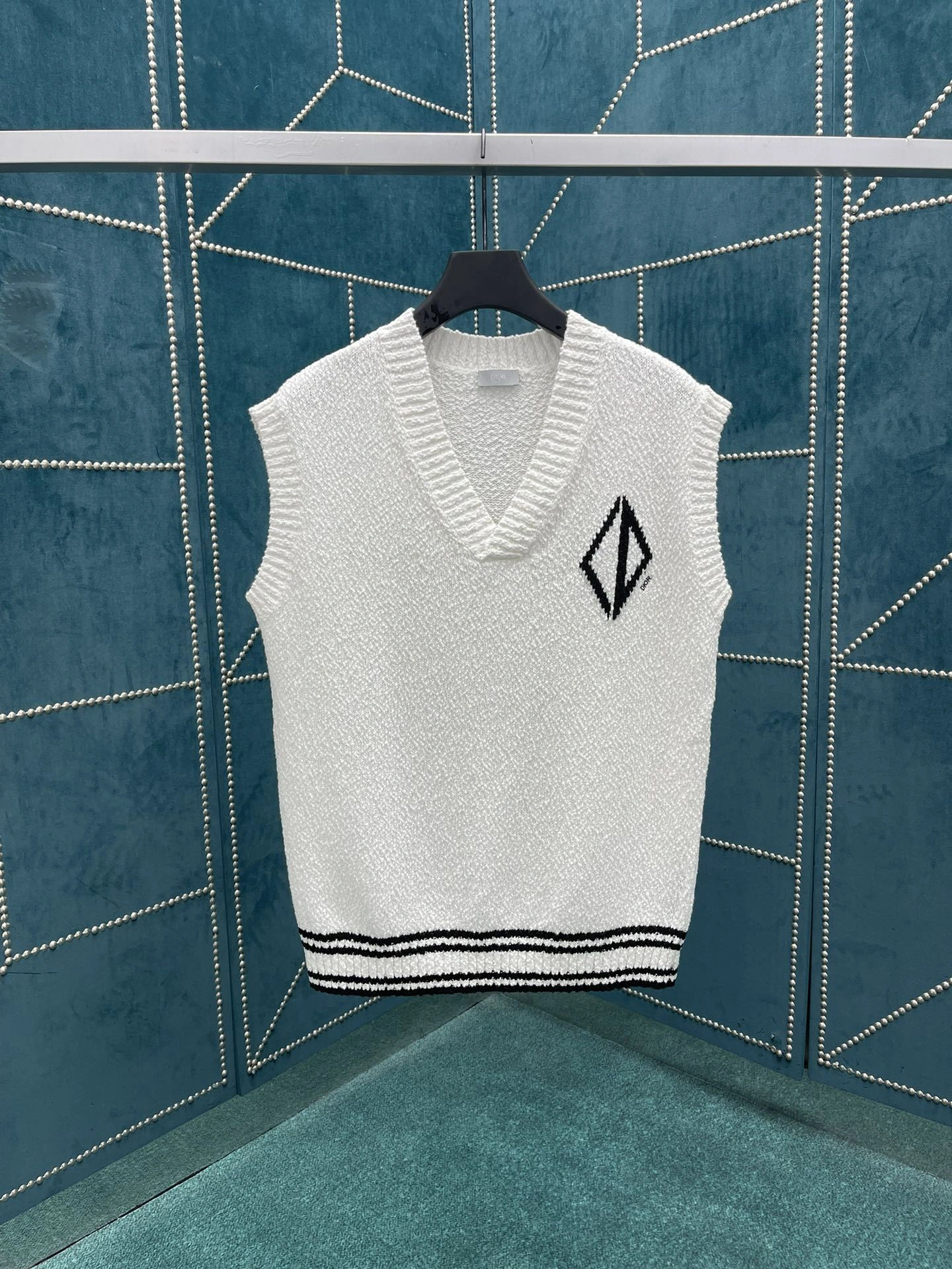 wg.luxury- 4ior Diamond embroidery item:E-F409D2815